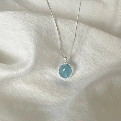 Oval Aquamarine Pendant